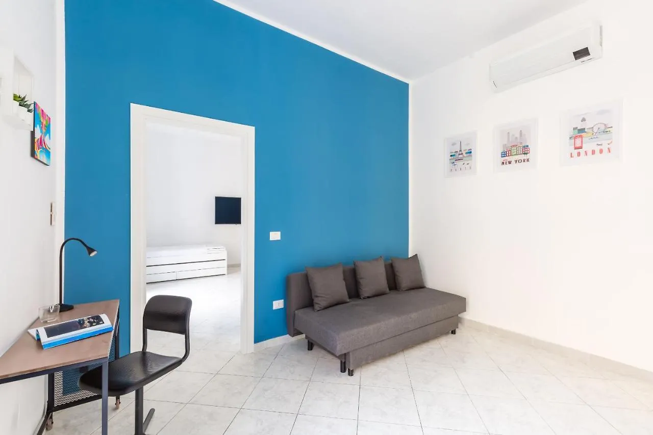 White&Blue Apartment At Sanita By Wonderful Italy Naples