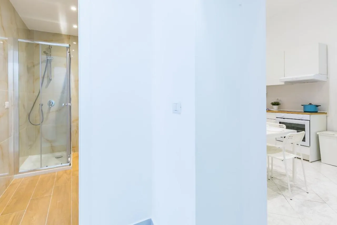White&Blue Apartment At Sanita By Wonderful Italy Naples
